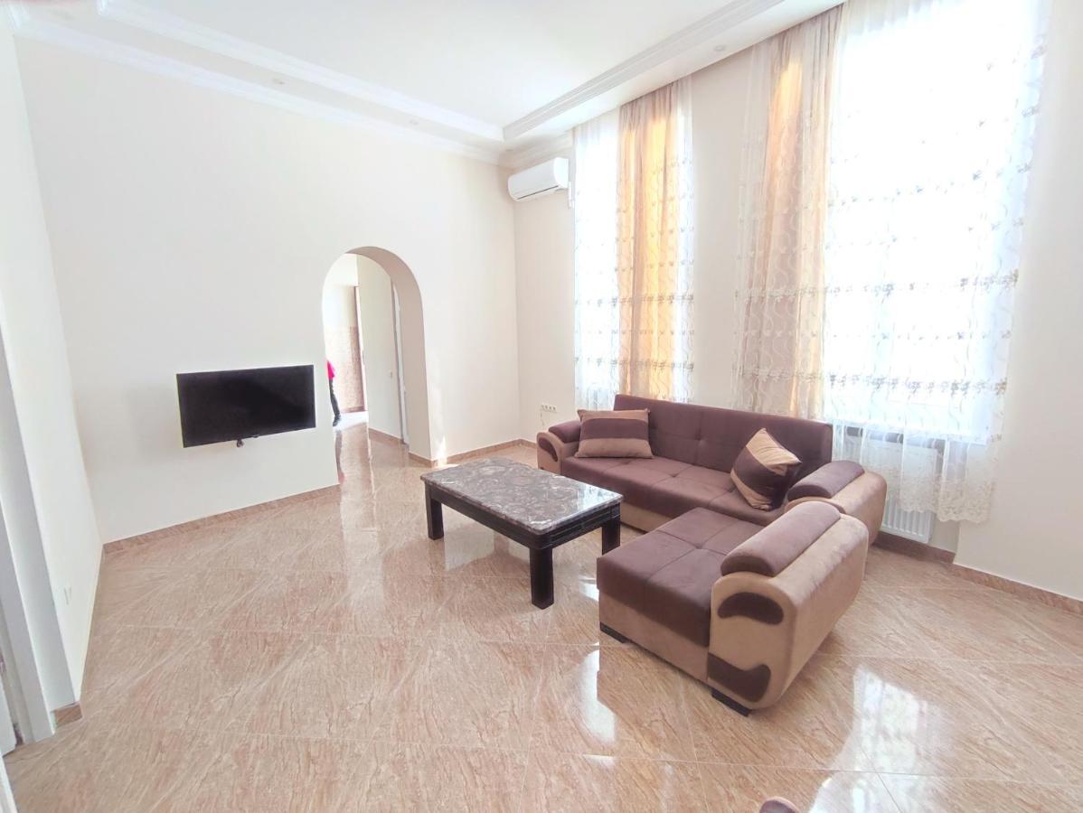G&L Apartments Tbilisi Eksteriør billede