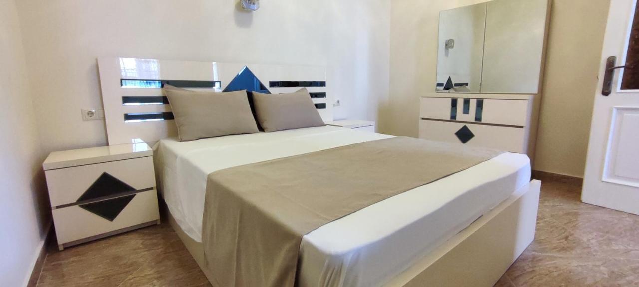 G&L Apartments Tbilisi Eksteriør billede