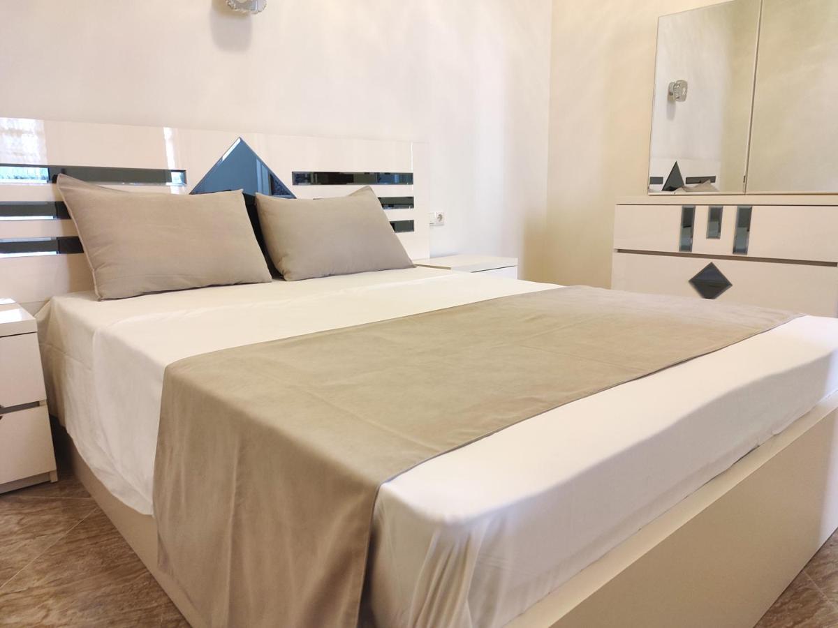 G&L Apartments Tbilisi Eksteriør billede